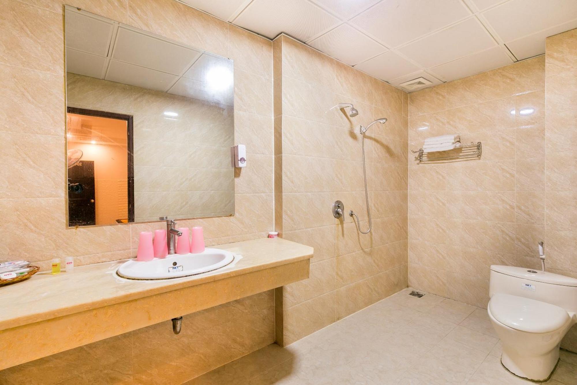 OYO 373 Habana Hotel Ho Chi Minh City Bagian luar foto